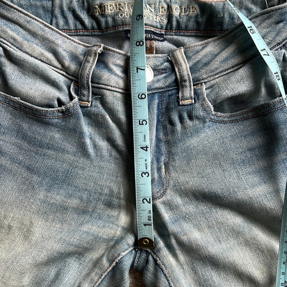 American Eagle jeans, size o, light wash - Picture 8 of 8